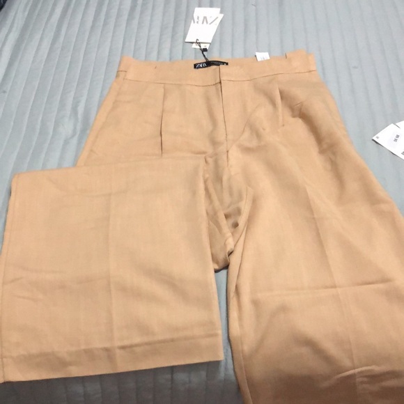 Zara full length pleated pant and straight cut blazer - Picture 9 of 16